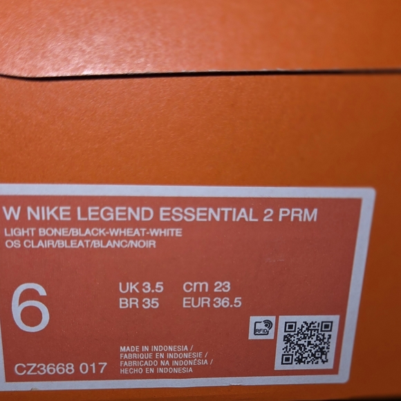 Nike Women's Cream Leopard Sneakers - Picture 10 of 10